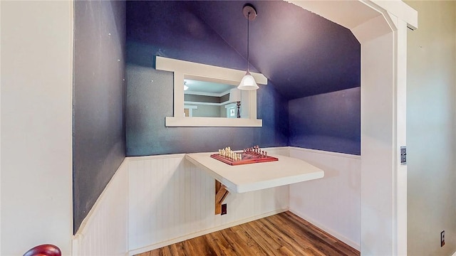 214 Lake Francis Dr, Siloam Springs, AR 72761 - bonus room with wood finished floors and vaulted ceiling