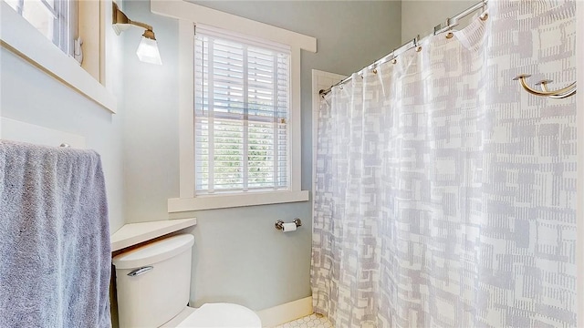 214 Lake Francis Dr, Siloam Springs, AR 72761 - full bath with toilet and a shower with shower curtain