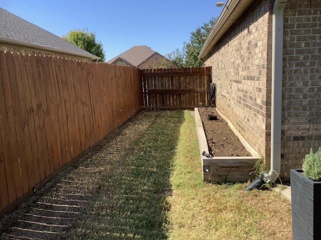 3809 N 2nd Pl, Rogers, AR 72756 - view of yard