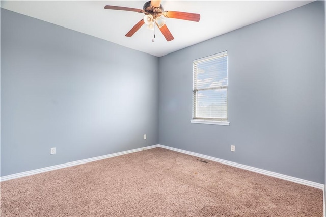 13449 Loyle Ln, Gravette, AR 72736 - unfurnished room with carpet and a ceiling fan