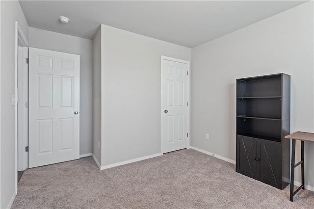 2586 Chittick St, Pea Ridge, AR 72751 - unfurnished bedroom with carpet flooring