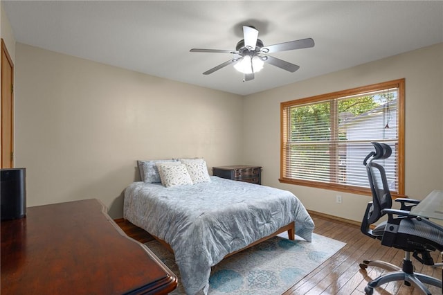 9382 Grimes Dr, Rogers, AR 72756 - bedroom with hardwood / wood-style floors, an office area, and ceiling fan