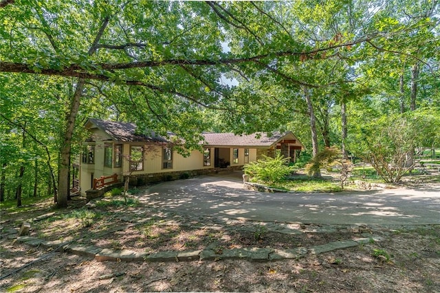 1018 N Canterbury Rd, Fayetteville, AR 72701 - back of house with driveway