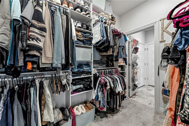 1208 Hickory St, Cave Springs, AR 72718 - spacious closet featuring carpet flooring
