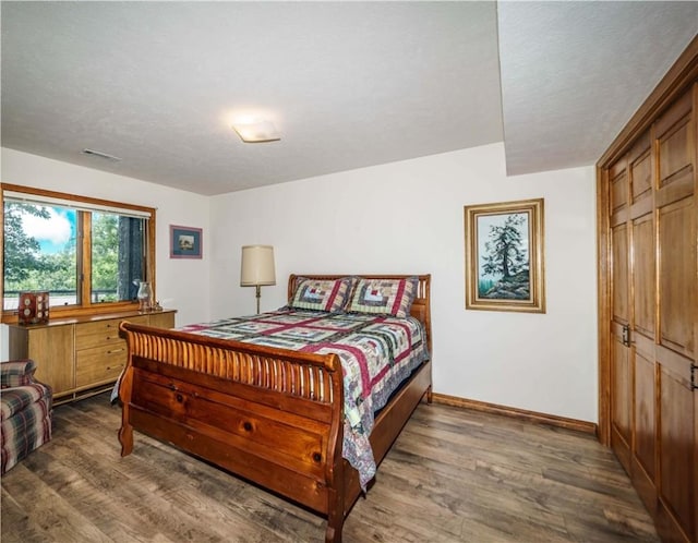 161 Hillcrest Rd, Eureka Springs, AR 72631 - bedroom with wood finished floors and baseboards