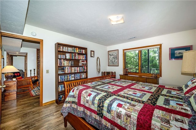 161 Hillcrest Rd, Eureka Springs, AR 72631 - bedroom featuring wood finished floors