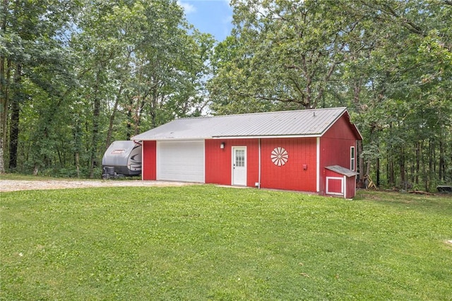 16590 Roughton Ln, Pea Ridge, AR 72751 - view of outdoor structure featuring driveway
