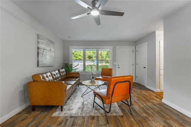 2 Rochdale Dr, Bella Vista, AR 72714 - living area with wood finished floors and ceiling fan
