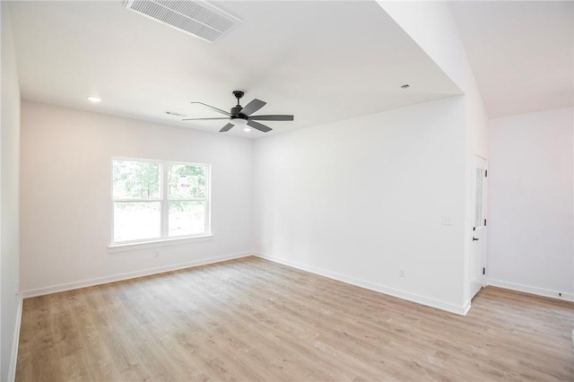 7 Consett Ln, Bella Vista, AR 72714 - spare room featuring ceiling fan, light wood-style flooring, and recessed lighting