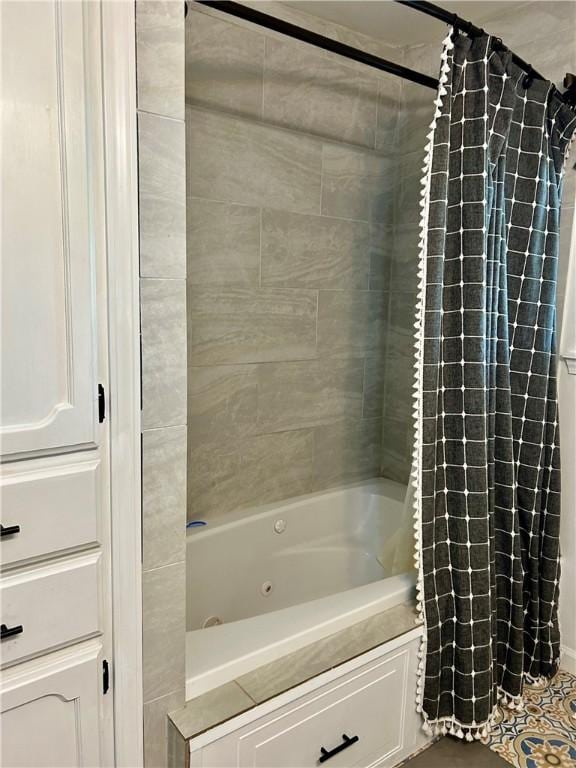 3383 Sr 164 E, Dover, AR 72837 - full bath featuring a combined bath / shower with jetted tub