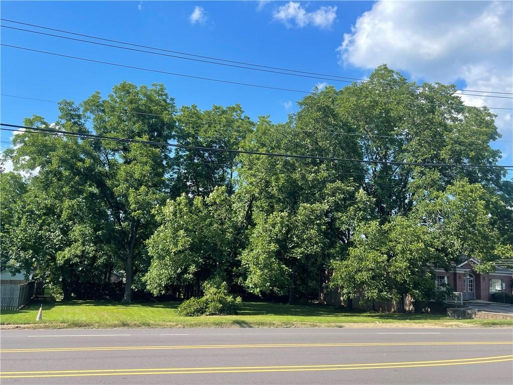 E Parkway Dr, Russellville, AR 72801 - photo 1