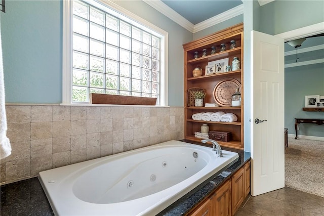 348 Whitcliff Dr, Cave Springs, AR 72718 - bathroom with a whirlpool tub and crown molding