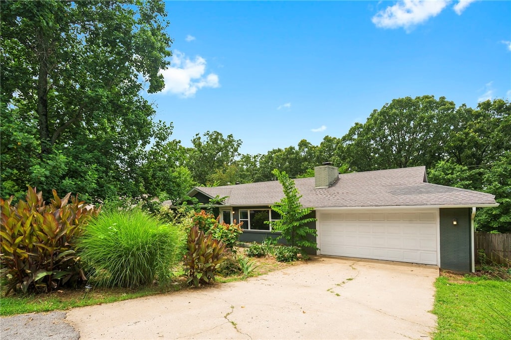 1333 N Viewpoint Dr, Fayetteville, AR 72701 - photo 1