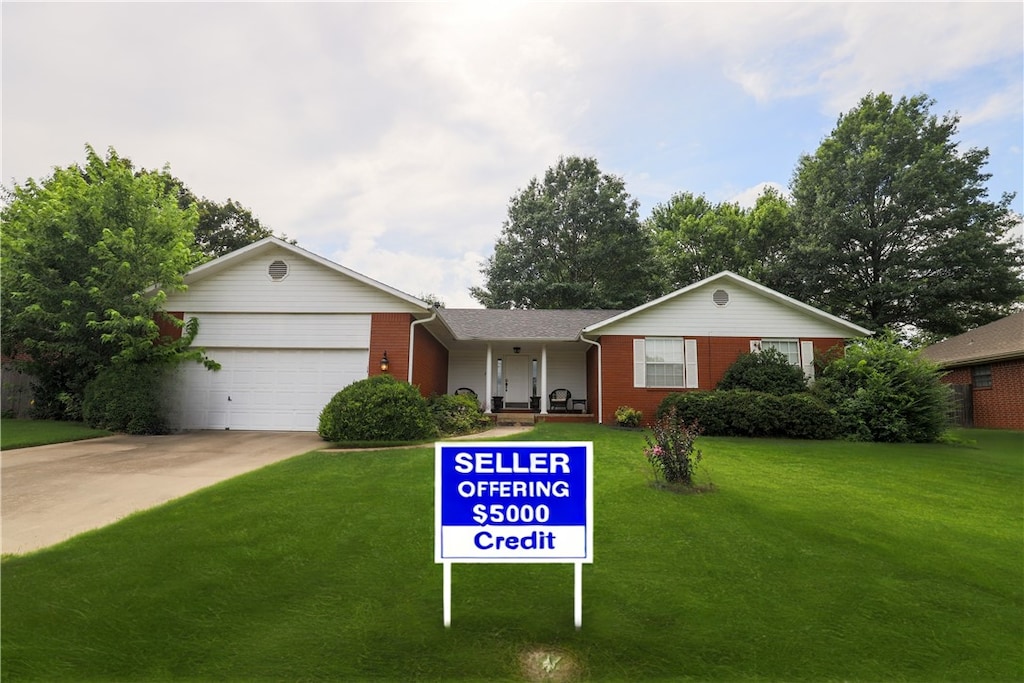 2102 Stout Dr, Springdale, AR 72762 - photo 1