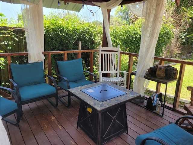 400 Franklin St, Harrison, AR 72601 - view of wooden terrace