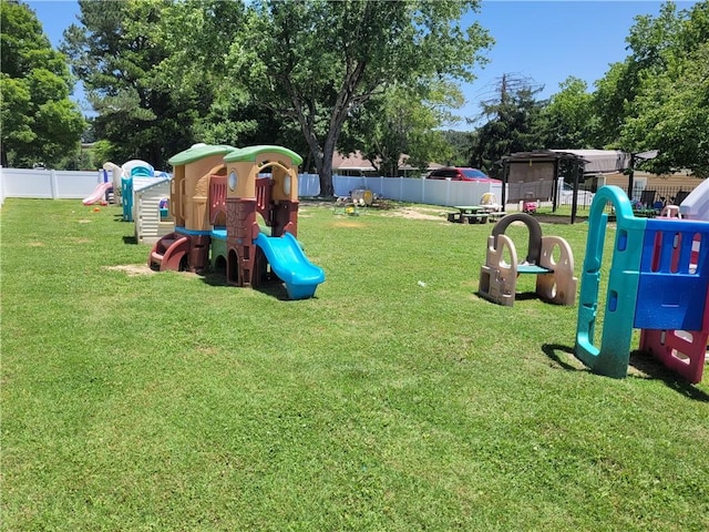 400 Franklin St, Harrison, AR 72601 - view of communal playground