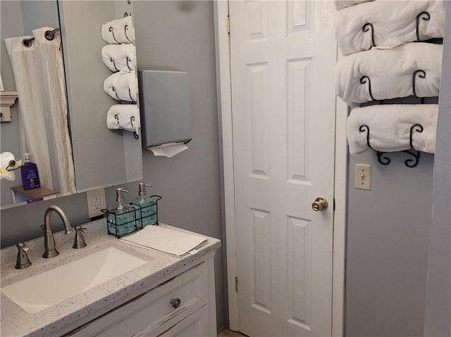 400 Franklin St, Harrison, AR 72601 - bathroom featuring vanity