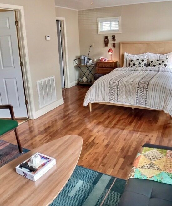 151 W Van Buren, Eureka Springs, AR 72632 - bedroom with wood finished floors and baseboards