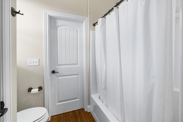 1200 Birkshire Cir, Cave Springs, AR 72718 - full bathroom featuring wood finished floors and shower / tub combo with curtain