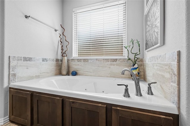 4278 W Anthem Dr, Fayetteville, AR 72704 - full bath featuring a whirlpool tub