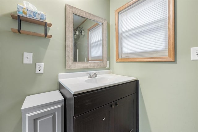 702 E Argyle, Harrison, AR 72601 - bathroom with vanity