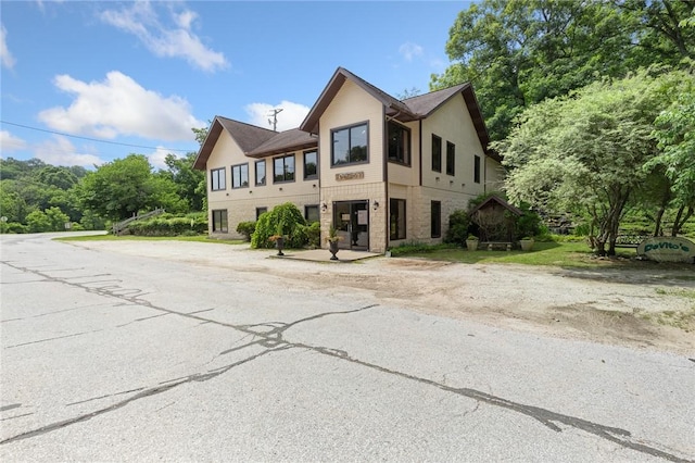 275 Devitos Loop, Harrison, AR 72601
