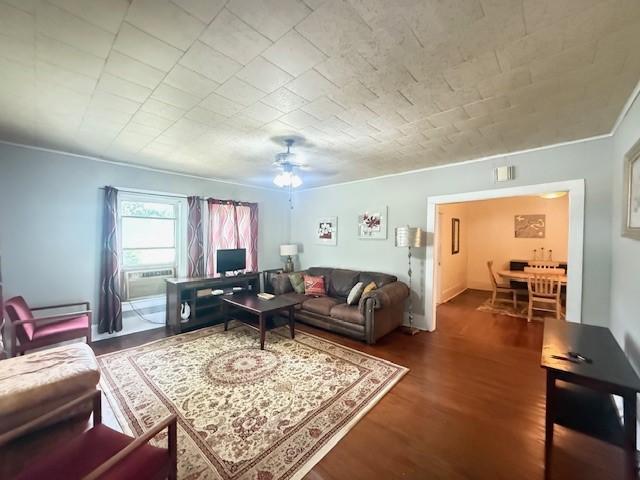 409 1st St, Atkins, AR 72823 - photo 4