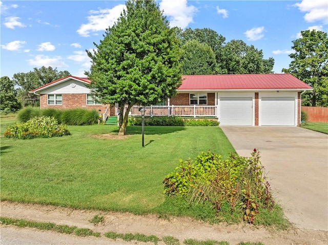 89 Creekview Rd, Harrison, AR 72601 - single story home with brick siding, a garage, driveway, and a front yard