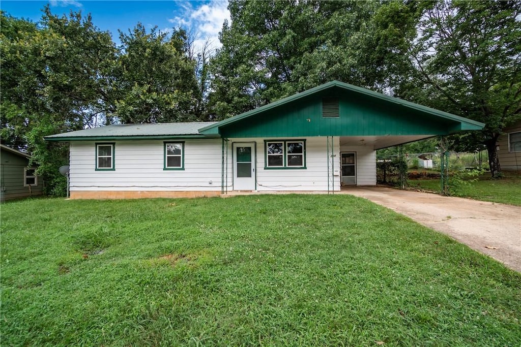 204 Cain St, Berryville, AR 72616 - photo 1