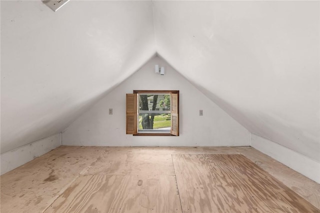 625 W College Ave, Harrison, AR 72601 - bonus room with lofted ceiling