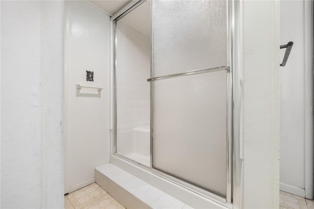 625 W College Ave, Harrison, AR 72601 - full bathroom with a shower with door and baseboards