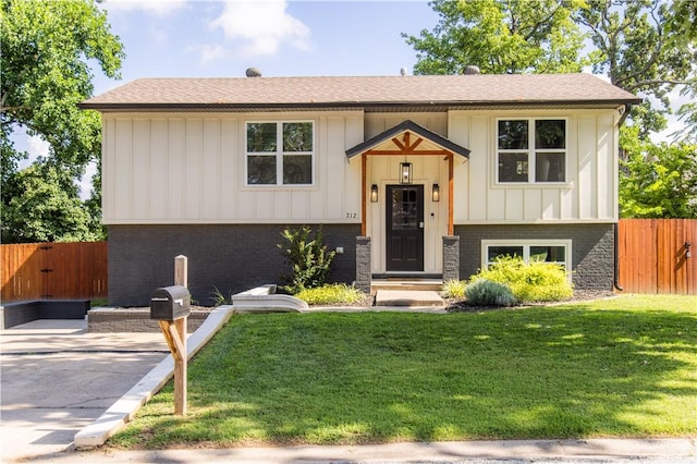 712 SW 3rd St, Bentonville, AR 72712 - photo 1