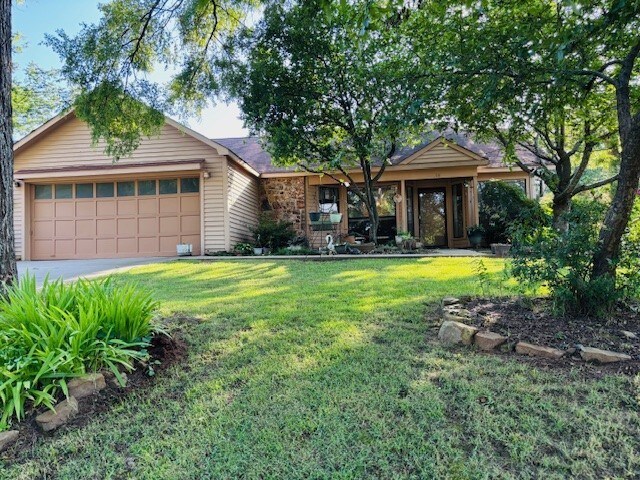 508 Austin Cir, Russellville, AR 72801 - photo 1