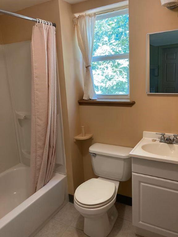 Listing photo 9 - caption unavailable