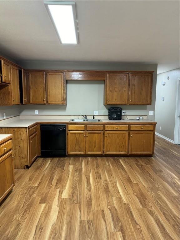 1311 S Commerce Ave, Russellville, AR 72801 - photo 5