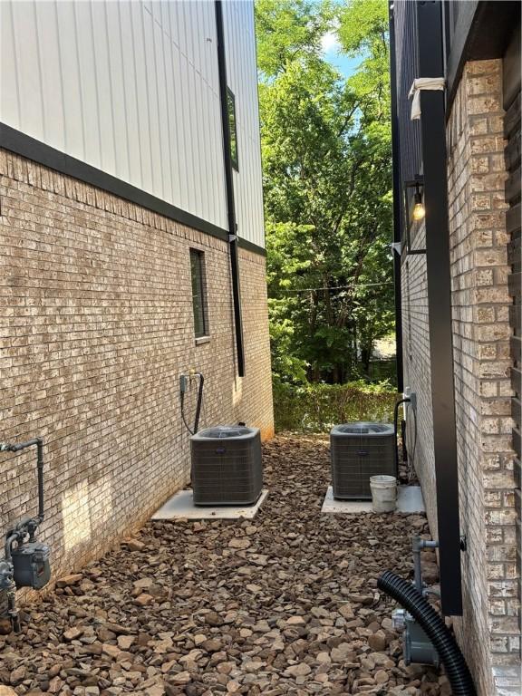 207 W Lafayette, Fayetteville, AR 72701 - photo 14