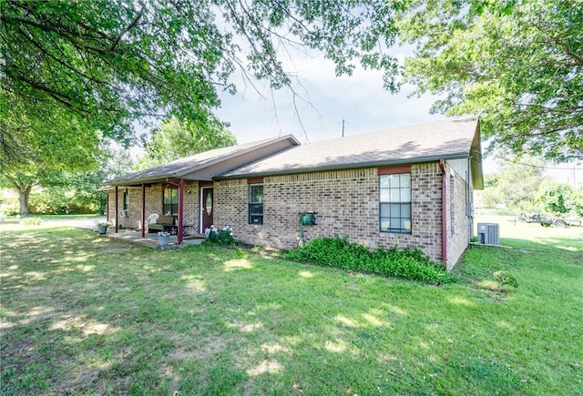 590 Duckworth St, Gentry, AR 72734 - photo 1