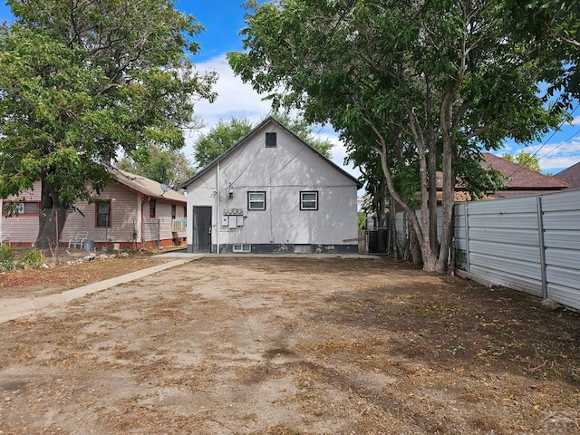 exterior space featuring fence