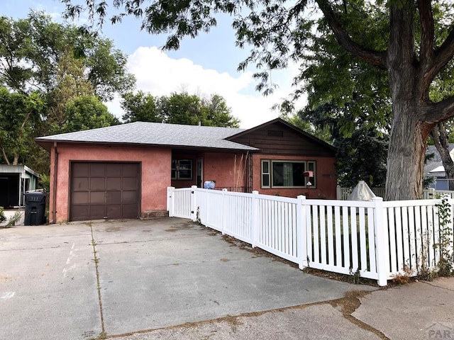 637 Collins Ave, Pueblo, CO 81005 - photo 1