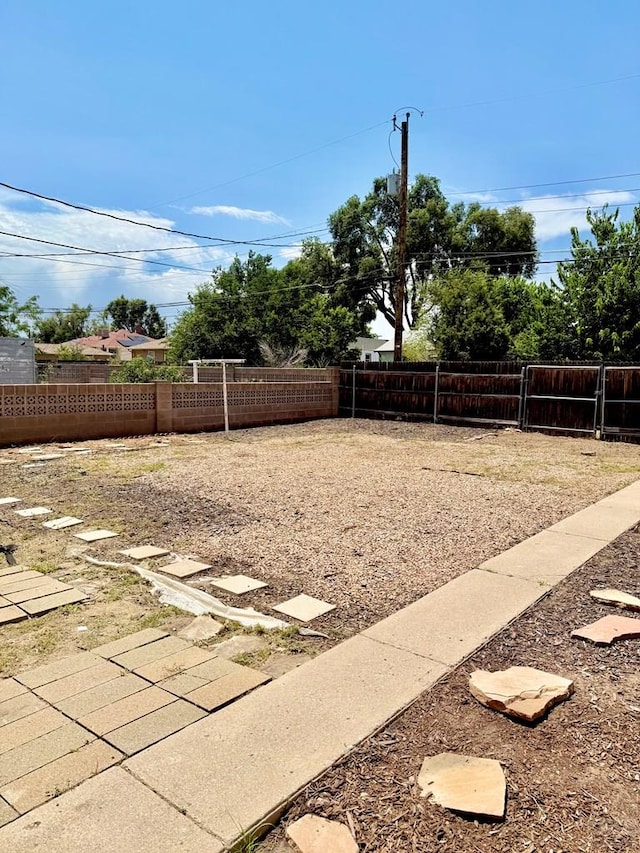 629 Gaylord Ave, Pueblo, CO 81004 - view of fenced backyard