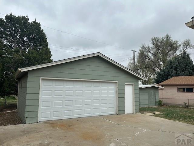 view of detached garage