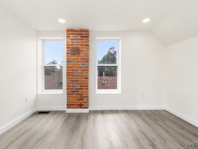 906 E 6th St, Pueblo, CO 81001 - bonus room featuring light wood-style floors, plenty of natural light, recessed lighting, and vaulted ceiling