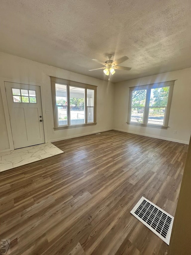 1026 E 9th St, Pueblo, CO 81001 - photo 3