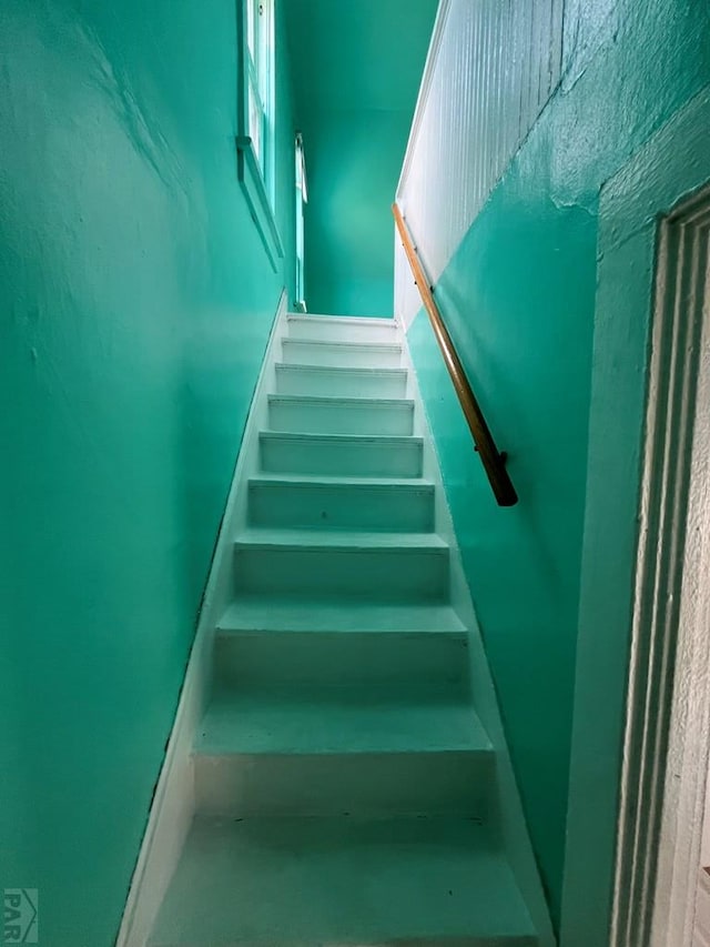 1410 E Orman Ave, Pueblo, CO 81004 - view of staircase