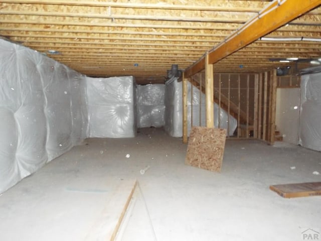 basement with crawl space