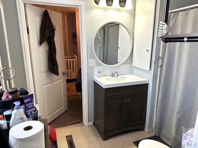 900 Van Buren St, Pueblo, CO 81004 - bathroom featuring vanity and a shower with curtain