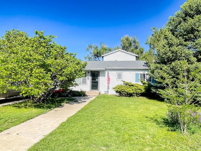 2117 Raton Ave, La Junta, CO 81050 - view of front of house with a front yard