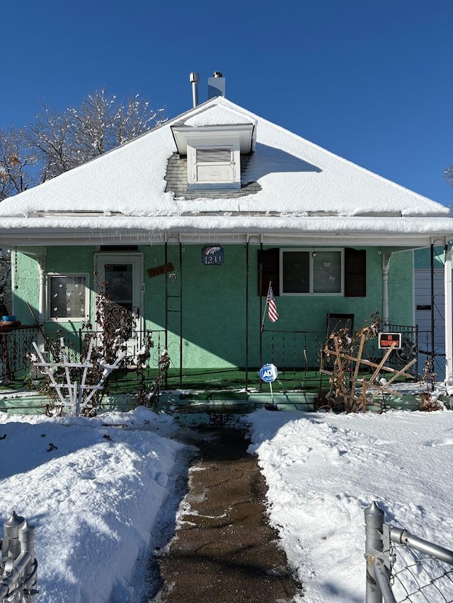 view of front of house featuring a porch