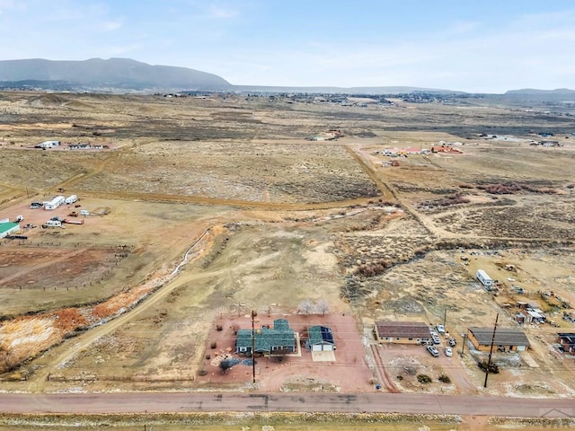 bird's eye view featuring a mountain view