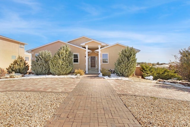 view of front of property featuring stucco siding